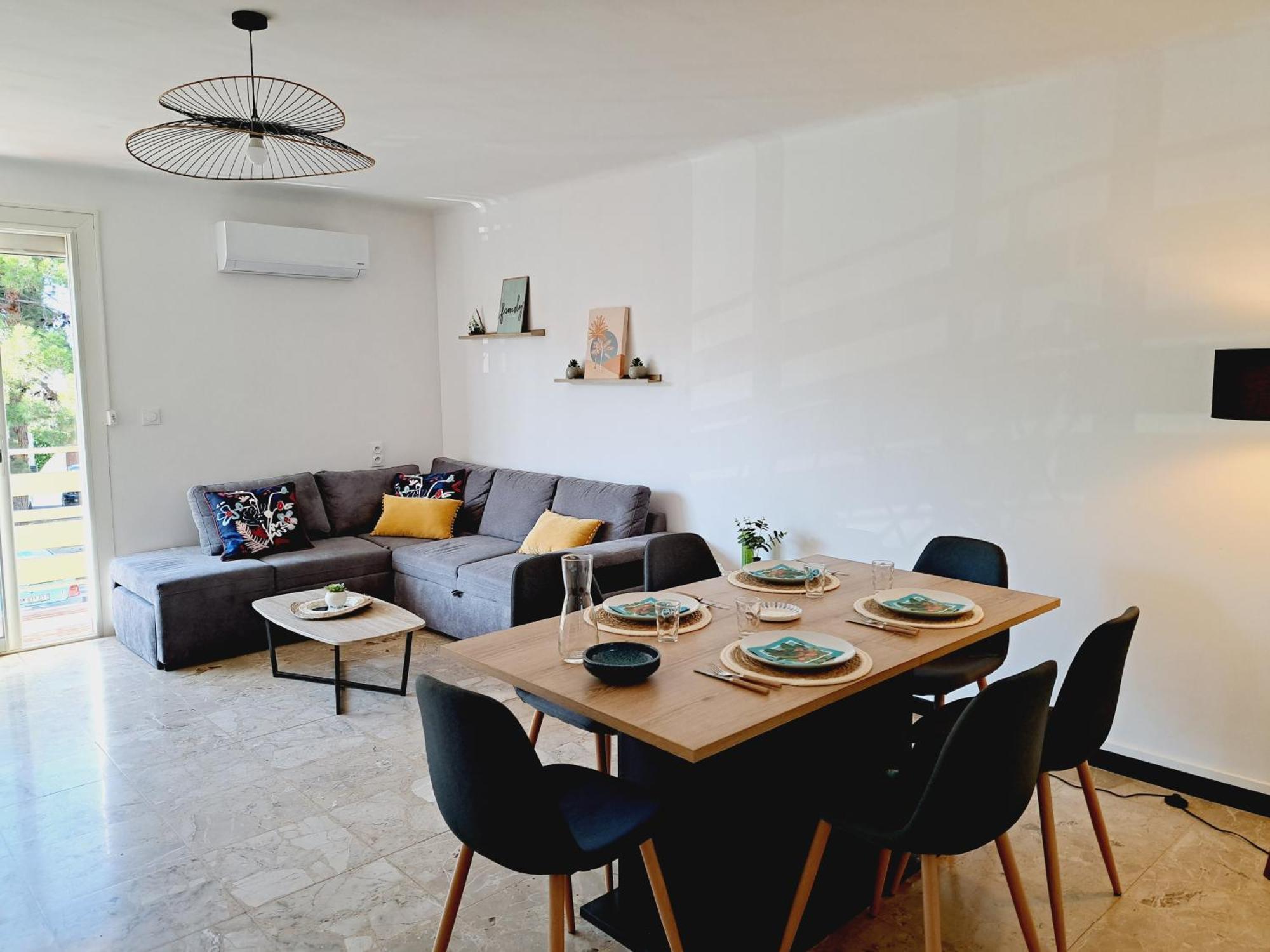 Spacieux Appartement Avec Balcon Narbonne Kültér fotó